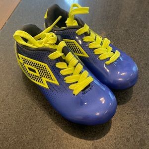 Lotto Toddler Size 8W soccer cleats